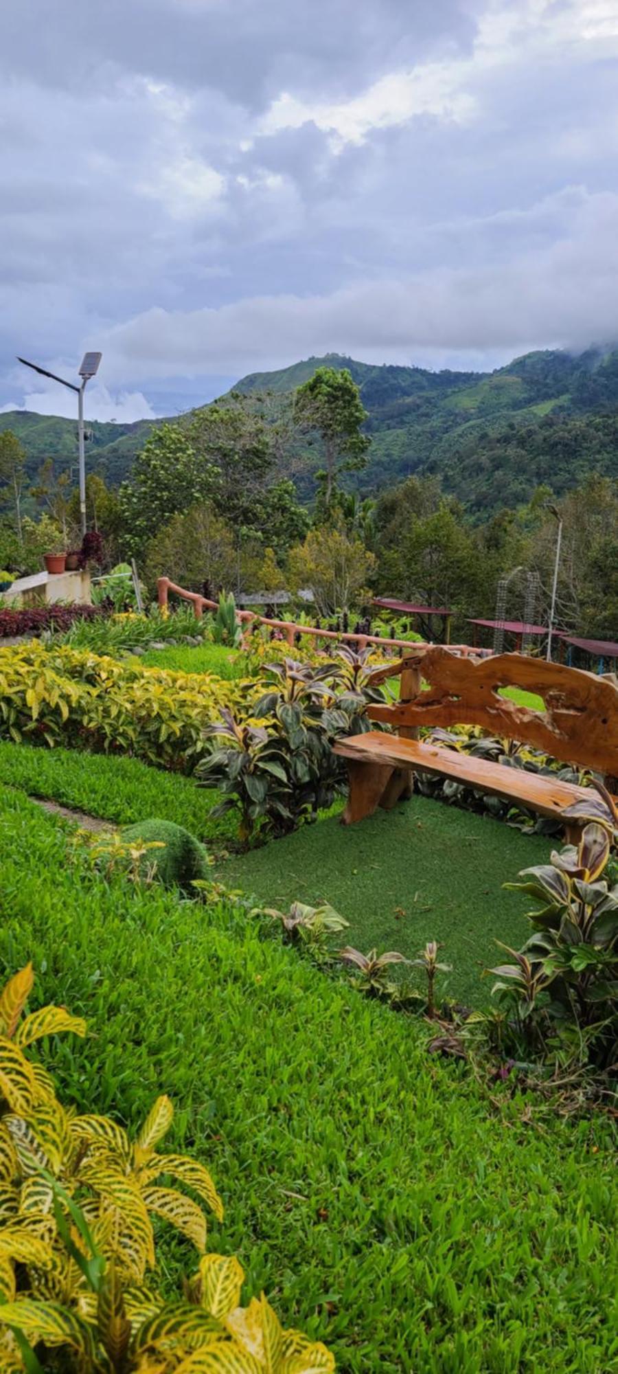 Serene Mountain Escape Digos Exterior foto